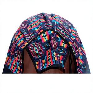 Manta de lujo para caballo en forma de U, de color liso, tela de algodón impermeable, con doble cierre frontal en el pecho y solapa trasera mediana, para equitación al aire libre. - Product Image 2