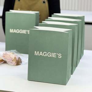 Sacs à emporter jetables en papier kraft noir écologiques et recyclables personnalisés pour hamburgers, frites, burgers et pâtes, restauration rapide - Product Image 1