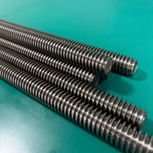 สกรูตะเกียบแบบสี่เหลี่ยมคางหมู TR20X4 แบบขวาหรือซ้าย |   เหล็กเส้นคาร์บอน S45C แบบสกรู ความยาวตามสั่ง - Product Image 1