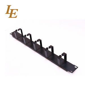 Organizador de Cables Metálico de 19 Pulgadas 1U con 5 Anillos y Tapa, Color Negro RAL9004, Instalación Horizontal para Racks - Product Image 1