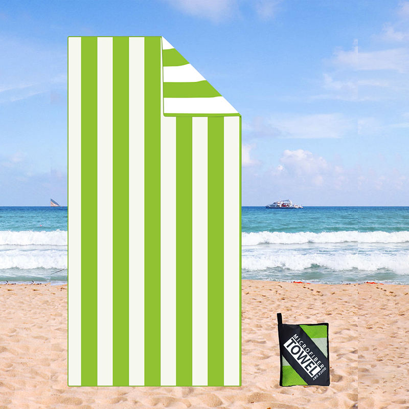 สีเขียวอ่อน