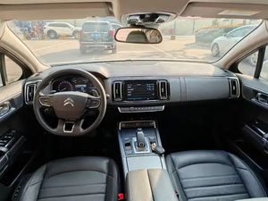 Citroën <span class=keywords><strong>C6</strong></span> 2023 400THP Édition Commémorative Fabriquée en Chine 1.8T Économique en Carburant Voiture Neuve d'<span class=keywords><strong>Occasion</strong></span> avec Sièges en Cuir - Product Image 4