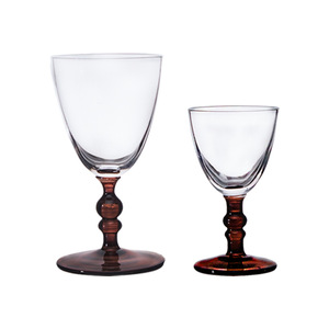 Copa de Vino Tinto de Cristal Soplado a Mano Vintage Única con Tallo Grueso de Color Rojo, Copas de Vino - Product Image 1