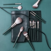Ensemble de pinceaux de maquillage professionnels 14 pièces, poils synthétiques doux pour le visage et les yeux, avec étui