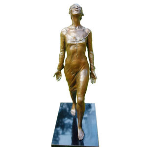 Tượng nữ bằng đồng đứng ngoài trời, kích thước thật, phong cách hiện đại truyền thống, được tùy chỉnh - Product Image 1