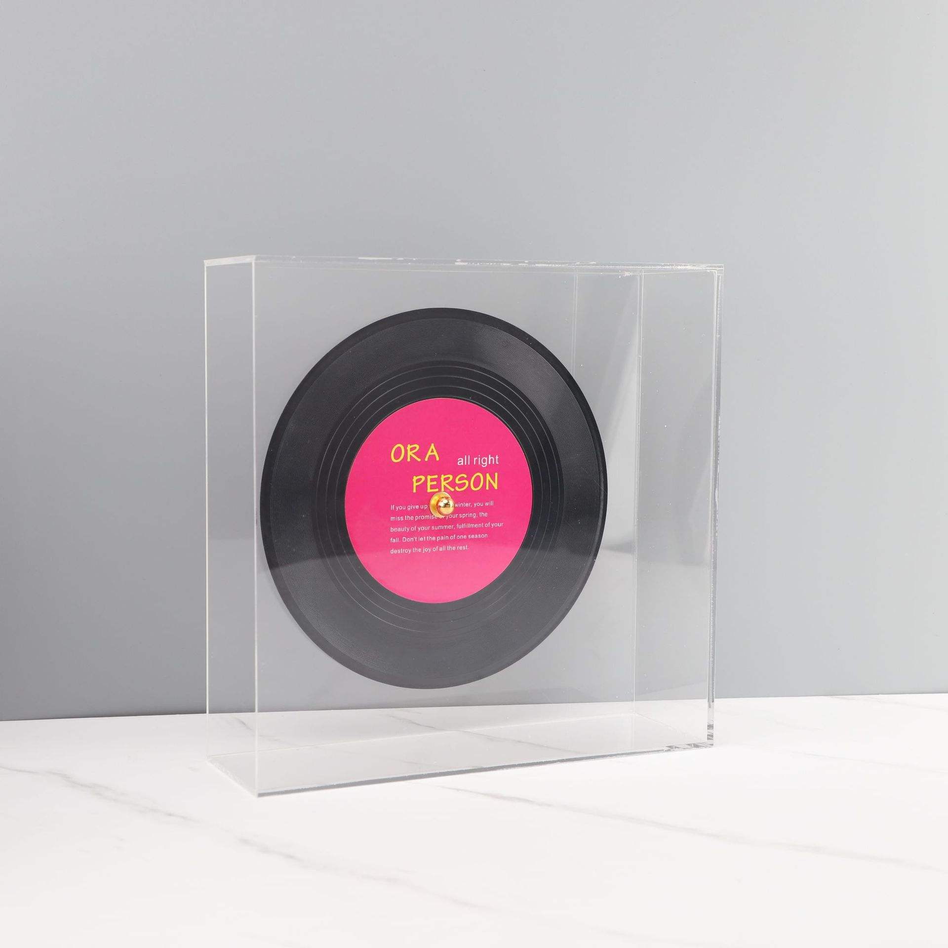 สีม่วงแดง ขนาดเล็ก: 22*7*22 ซม.