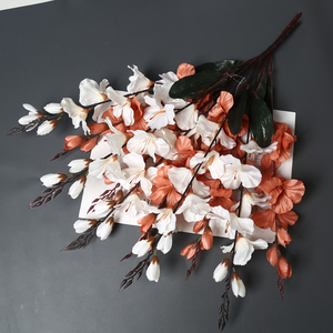 L'orchidée épée de couleur d'automne très réaliste. C'est une décoration de maison chaude pour les mariages et les fêtes Usine de fleurs artificielles - Product Image 6