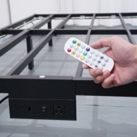 Neues Design Tragbarer Klappbarer Platzsparender Intelligenter Möbelstück Vollgröße LED-Beleuchtung Metallbettrahmen für Apartment Zuhause Schlafzimmer