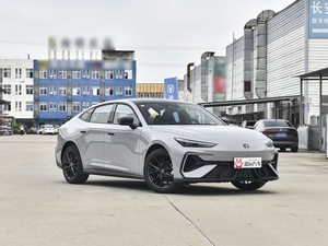 Changan UN-V 1.5T Berline, design intérieur sombre, configuration écran tactile, configuration 5 places, freinage à <span class=keywords><strong>disque</strong></span> avant et arrière - Product Image 1