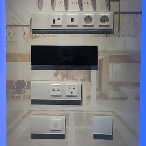 Nuevo Diseño 2025, Estándar EU/UK, Panel de Cristal, Material para PC, 10A, IP27, 2 Pines, Interruptores de Luz Táctiles de Doble Pared - Product Image 3