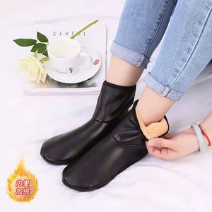 Calcetines Khuff de poliéster personalizados de alta calidad para hombres, ideales para la oración informal en las mezquitas islámicas en invierno, manteniendo a los musulmanes abrigados. - Product Image 2