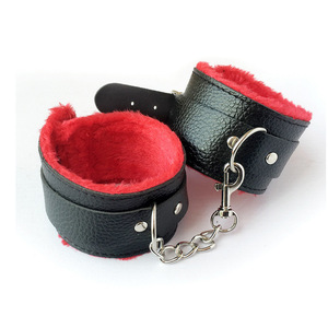 Kit de Bondage de Felpa Rojo y Negro de 10 Piezas, Juguetes Eróticos para Adultos, Parejas, Dominación Apasionada - Product Image 3