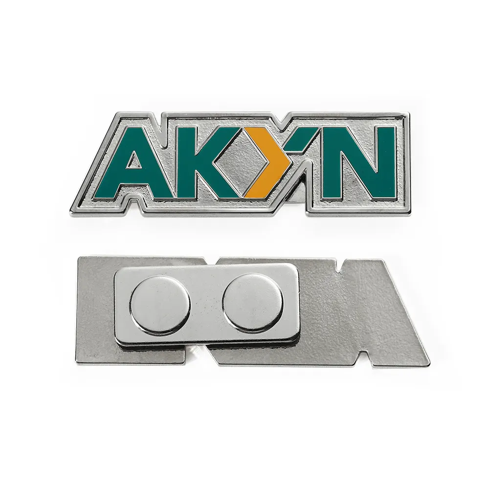 Gepersonaliseerde Metalen Zinklegering Naam Badge Magneten Zachte Email Pinnen Custom Bedrijfslogo Werknemers Naamplaatje Badge