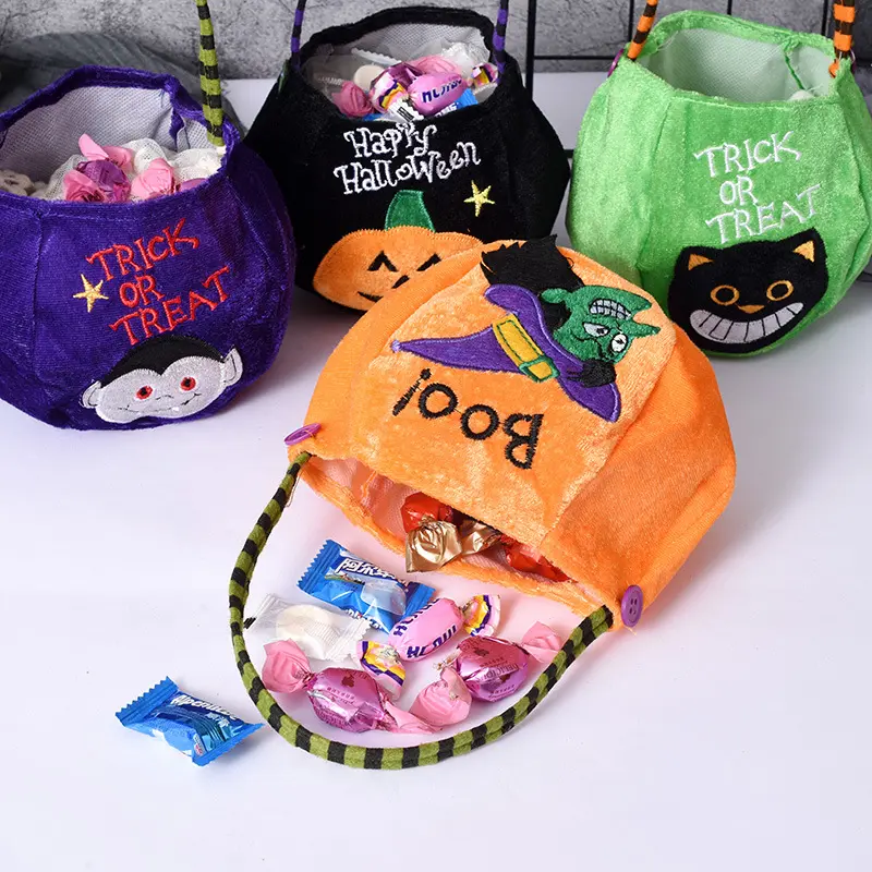 Grosir Dekorasi Halloween Keranjang Permen Labu untuk Anak-anak Tas Trik atau Suguhan Kartun Halloween Ember