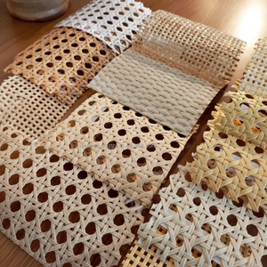 Rouleau de sangle de canne en rotin en plastique fait main résistant aux intempéries pour meubles de patio et décoration de balcon prêt à expédier depuis le Vietnam - Product Image 1