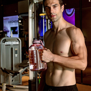 Gradient Plastic Water Bottle 2.2L Large Capacity With Handle For Outdoor Sports Fitness - Product Image 4