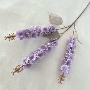 Arche <span class=keywords><strong>de</strong></span> <span class=keywords><strong>mariage</strong></span> romantique et rêveuse en fleurs artificielles en soie violette réaliste, style bohème, <span class=keywords><strong>décoration</strong></span> d'allée pour hôtel - Product Image 4