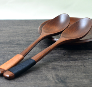 Cuillère en bois au design le plus récent, écologique, à large ouverture, avec logo personnalisé, promotionnelle, durable, élégante - Product Image 3