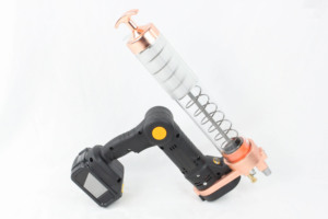 Pistola de Grasa Mecánica Eléctrica con Motor sin Escobillas, Alimentada por Batería de Litio, Compatible con 40V/220V, Grado Industrial - Product Image 2