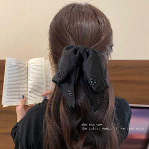 Pince à cheveux élégante en tissu noir avec nœud étoilé pour femme, usage quotidien, collection Printemps 2025 - Product Image 5