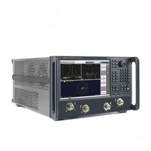 Analyseur de réseau Keysight N5227B Leb Auto 10 MHz à 67 GHz - Product Image 2