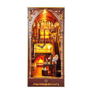 <span class=keywords><strong>Casa</strong></span> <span class=keywords><strong>de</strong></span> Madera DIY Hogarth Star Page Academy, Rompecabezas Creativo 3D <span class=keywords><strong>de</strong></span> Escena en Miniatura para Ensamblar a Mano - Product Image 1