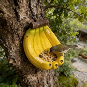 Mangeoire à oiseaux créative en résine en forme de banane pour la décoration de <span class=keywords><strong>jardin</strong></span> et de cour - Product Image 4