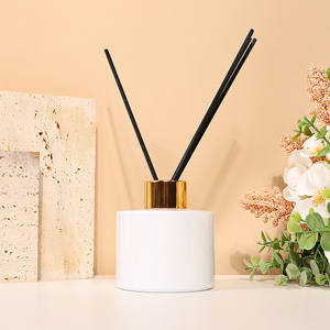 <span class=keywords><strong>100ml</strong></span> xi lanh hình dạng bán buôn sậy khuếch tán chai thủy tinh với vật liệu khác nhau nắp và hộp - Product Image 4