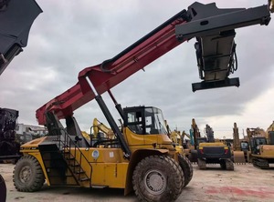 Reachstacker d'occasion SANY 45 tonnes, puissant, pour la logistique et la manutention portuaire, moteur VOLVO CUMMINS WEICHAI - Product Image 2
