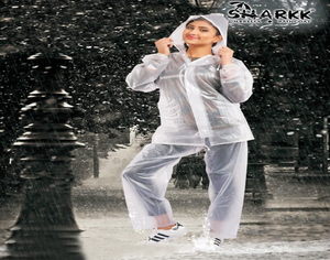 Traje de Lluvia Unisex Sharkk Follow Me, Impermeable de PVC con Capucha, Ligero y Duradero, para Viajes - Product Image 2