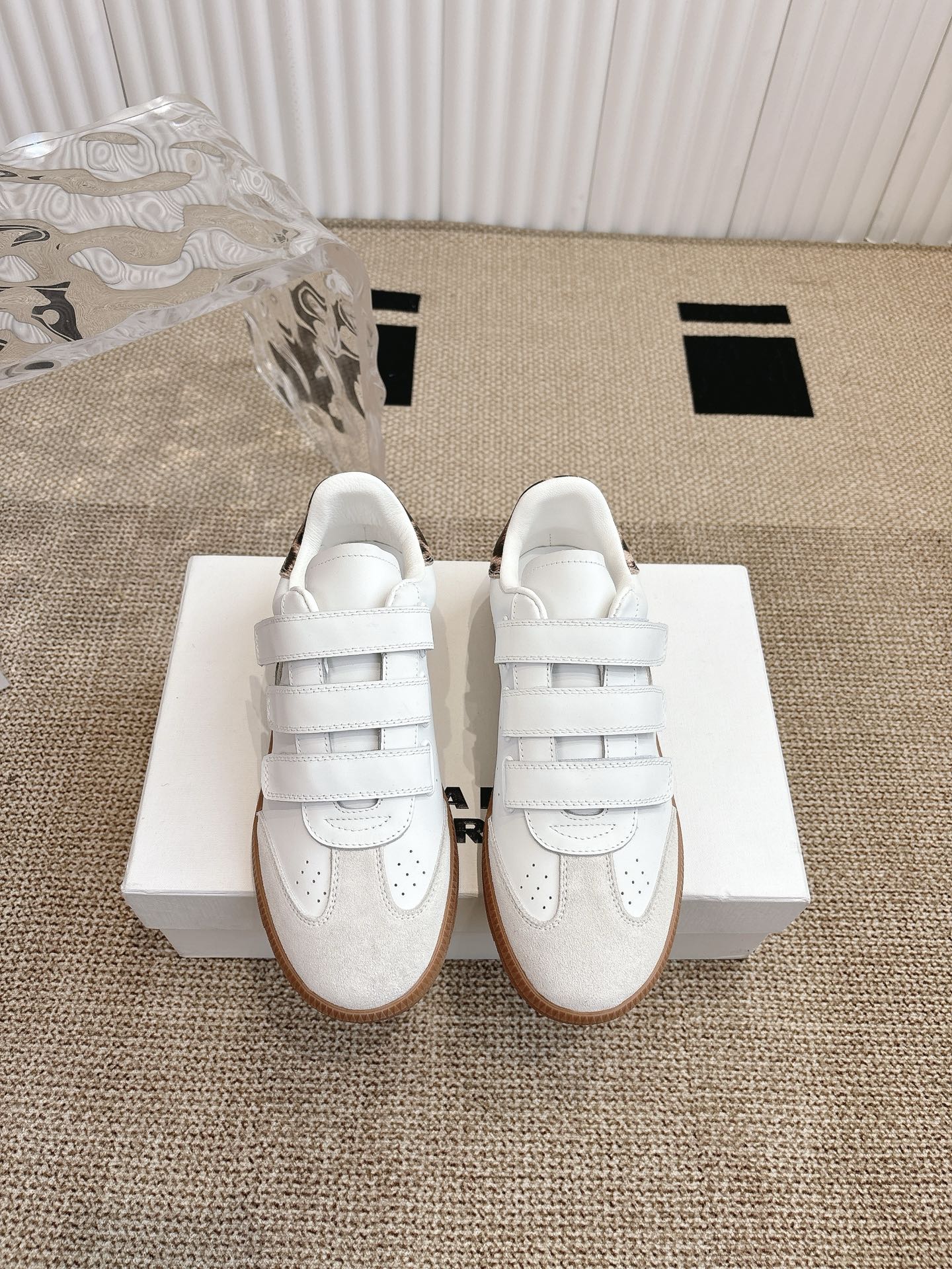 Blanc + beige