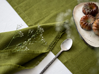 Serviettes de table en lin vert olive carrées à franges, bords bruts, faites à la main, écologiques, 60x60cm, durables et douces