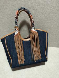 Pañuelo de Seda con Borlas de Último Diseño de 5*130cm, Pañuelo de Seda de Lujo con Diseño Personalizado de Estampado de Leopardo, Pañuelo Twillies para Bolsos - Product Image 4