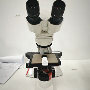 Microscopio <span class=keywords><strong>Leica</strong></span> DM1000 Fuente de luz LED Microscopio monocular Microscopio de laboratorio biológico - Product Image 3