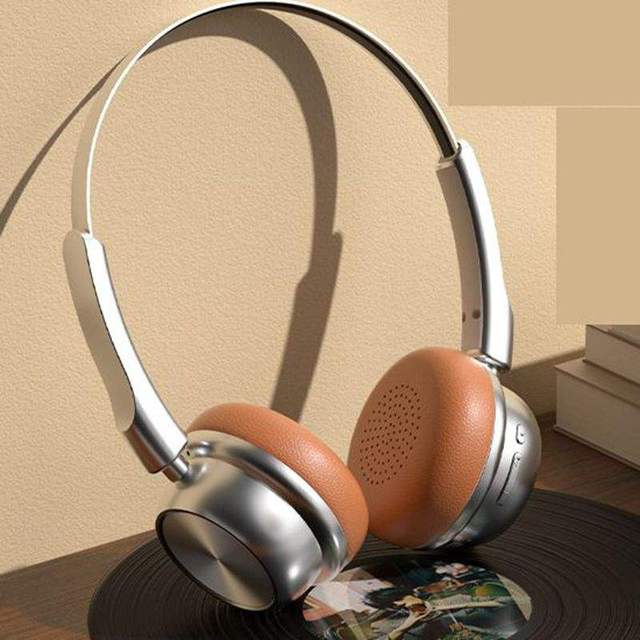 New Retro On-Ear Wireless Headphones Long-Lasting Sports Headphones