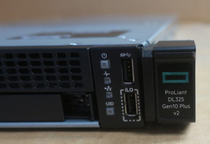 Serveur <span class=keywords><strong>HPE</strong></span> <span class=keywords><strong>ProLiant</strong></span> <span class=keywords><strong>DL325</strong></span> <span class=keywords><strong>Gen10</strong></span> <span class=keywords><strong>Plus</strong></span> <span class=keywords><strong>V2</strong></span> 7313P 3,0 GHz 16 cœurs 1P 32 Go-R MR416i-a 8SFF 500W PS - Product Image 2