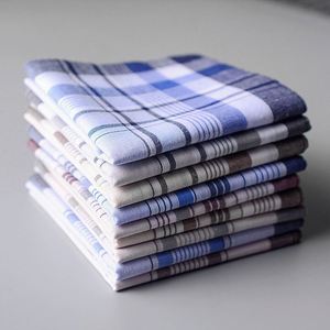Mouchoir en pur coton à carreaux, motif géométrique classique pour homme âgé, cadeau pour grand-père - Product Image 4