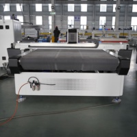 Machine de découpe CNC Utools Utools Composites, couteau oscillant automatique CNC, découpe numérique pour mousse EPE, EVA, coton perlé