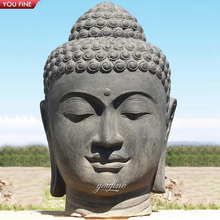 等身大の石中国の笑う仏像