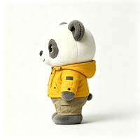 Peluche Panda Mignonne et Douce, Jouet en Peluche Animal Rembourré avec Veste à Capuche Jaune Vif et Pantalon Cargo Kaki
