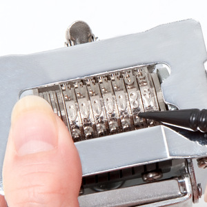 Máquina de Numeración Automática Comix B3906, Modelo Contable de 6 Dígitos, Acero Inoxidable, Duradera - Product Image 5