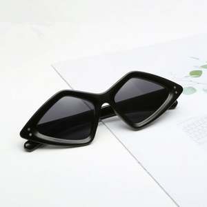 Gafas de Sol Vintage Steampunk de Moda 2021 para Hombre y Mujer, Gafas de Sol con Diamantes, Montura Pequeña, Gafas de Sol Poligonales - Product Image 5