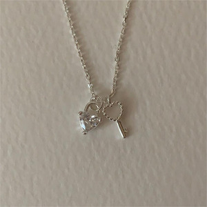 Collar con colgante en forma de corazón y llave de circón CZ de Plata de Ley 925 para mujer, joyería para fiesta y boda - Product Image 5