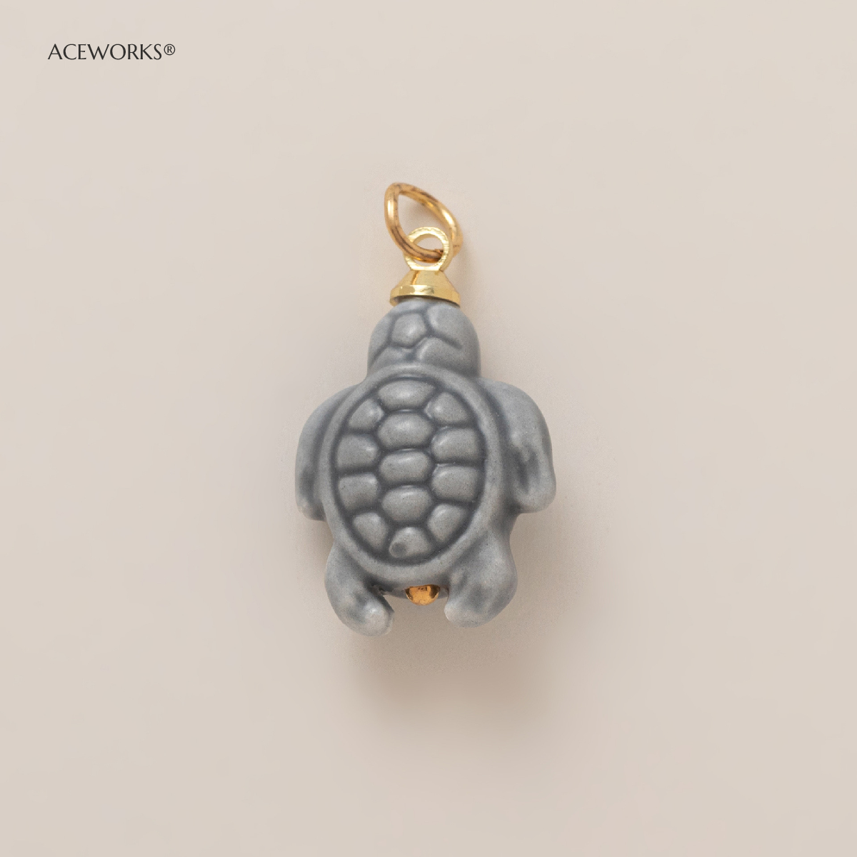Turtle pendant-Gold