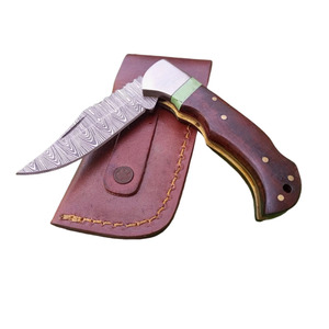 Couteau pliant en acier Damas de haute qualité, personnalisable, avec manche en bois, support OEM disponible, pour le camping et les activités de plein air - Product Image 1