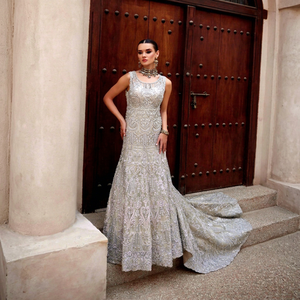 Robe de mariée sirène en dentelle perlée sans manches, longueur ras du sol, avec traîne, robe de soirée formelle, soutien-gorge intégré pour la mariée - Product Image 1