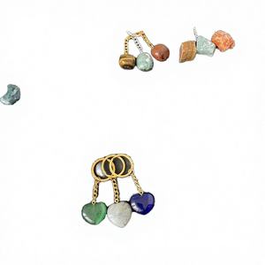 Vente en gros de porte-clés en cristal de quartz naturel sculpté de forme irrégulière sur le thème de l'amour Pellocci, pour cadeau - Product Image 4