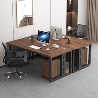 Bureau de direction avec plateforme pour tour d'ordinateur, support CPU intégré, plateau en bois foncé, cadre noir mat, table de bureau moderne