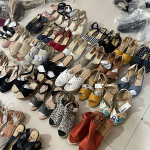 Liquidation en stock : Sandales pour femmes et dames, styles variés, sandales compensées à plateforme tendance, espadrilles pour femmes, lot de stock - Product Image 4