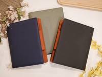 Personalizado Faux Vegan A6 A5 A4 Papel de repuesto Tamaño de carta Saffiano 8, 5X11 Planificador de viaje Cuaderno de cuero Carpeta de 3 anillas